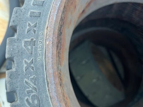 16.25x4x11.25-Tire1