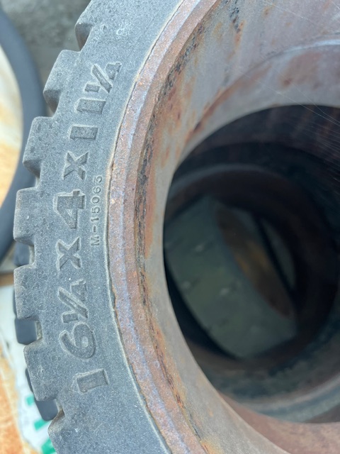 16.25x4x11.25-Tire1