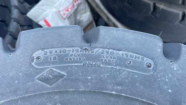 29X10-15-Tire1
